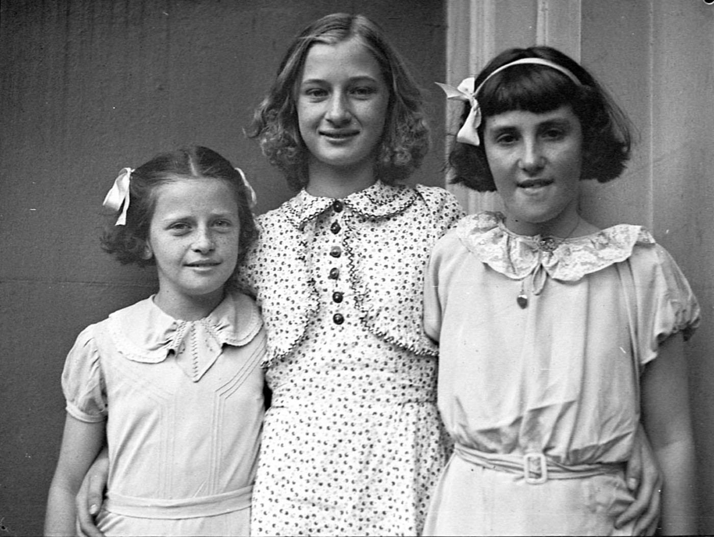 A crowd at the City of Sydney Eisteddfod in 1938